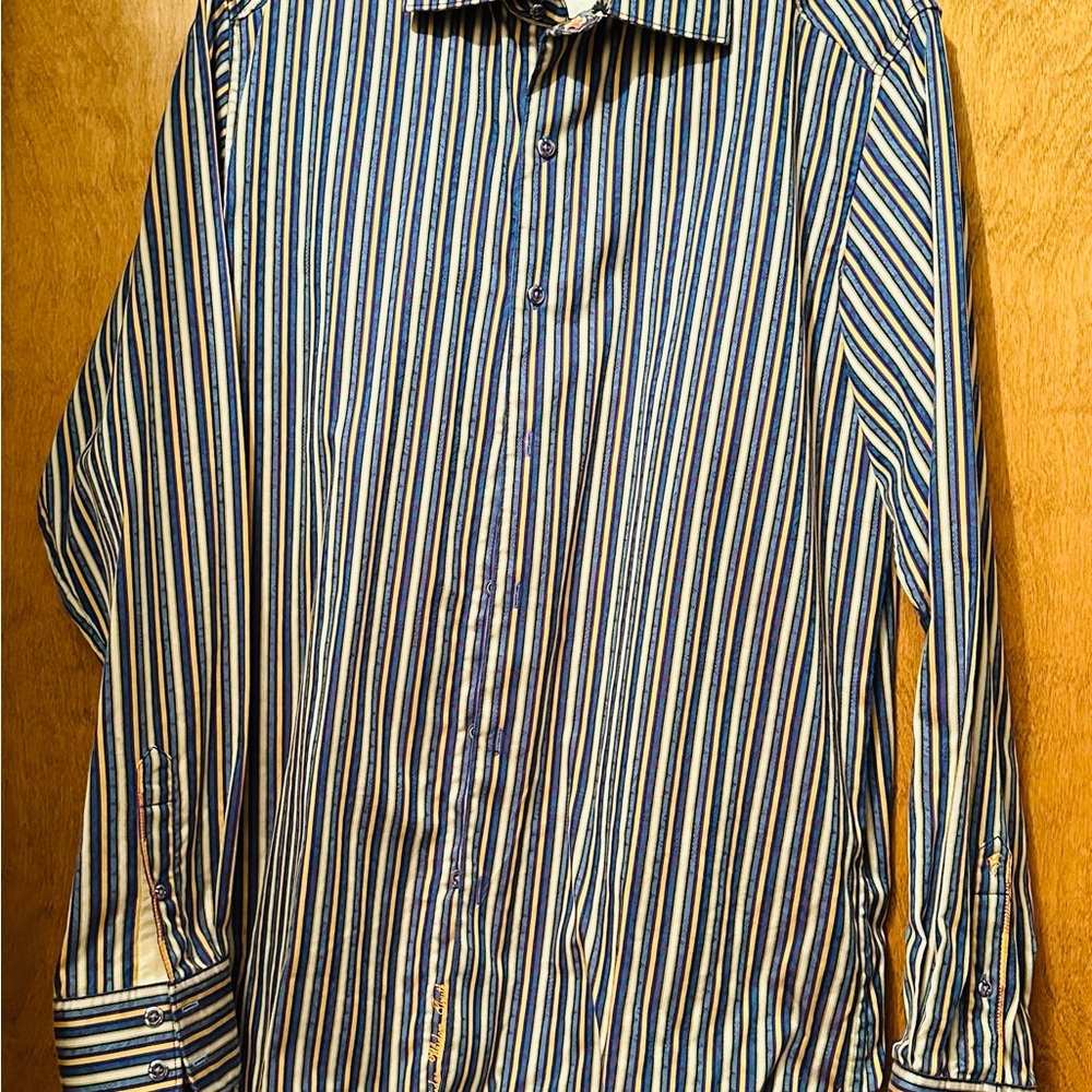 Robert Graham long sleeve shirt 100% cotton size LT
BLUE & GOLD